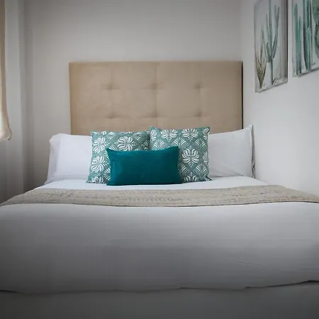 Holidays2malaga Pena Parking & French Balcony & Smart Tv Apartment